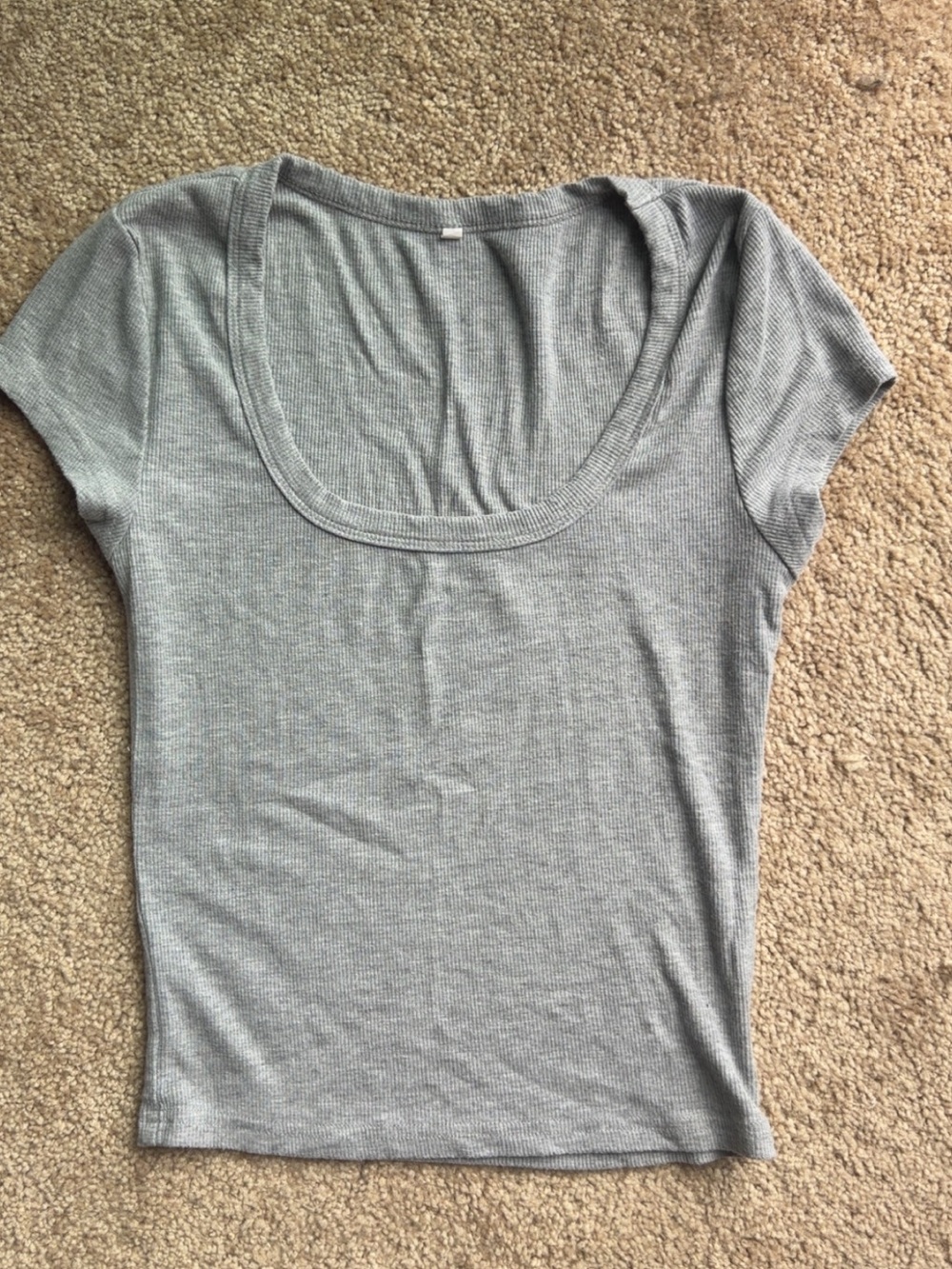 Classic Scoop Neck Short Sleeve Tee — Light Gray